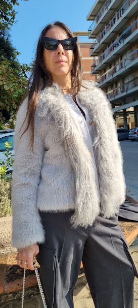 Giacca in ecofur con inserto in pelliccia 4324065 - PHO Firenze - immagine 2